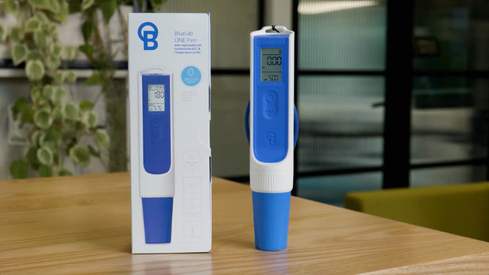 Bluelab OnePen™ Hydroponics Nutrient Solution Electrical Conductivity, pH and Temperature Measurement Pen.