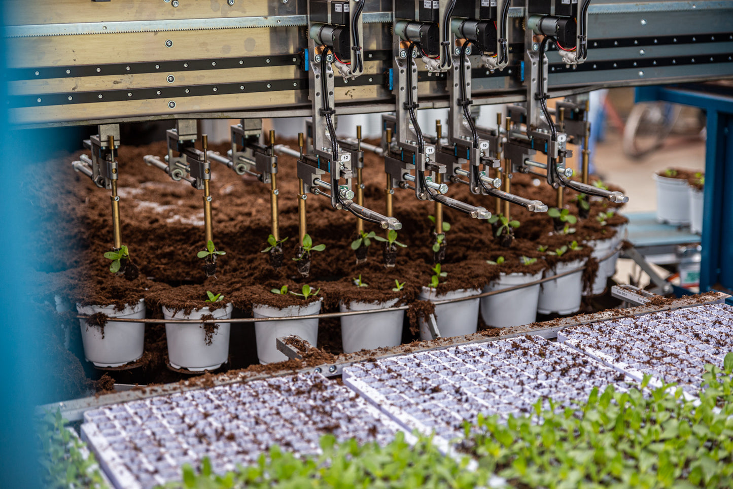 TTA ISO MidiCurve Pot Filler Plug Planter