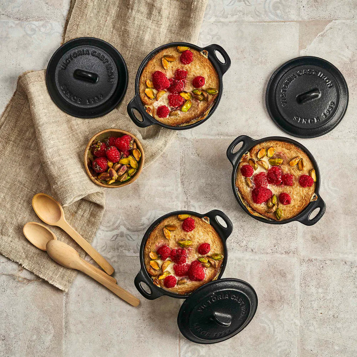 Victoria Cast Iron Mini Cocotte Barbecue grill online shopping