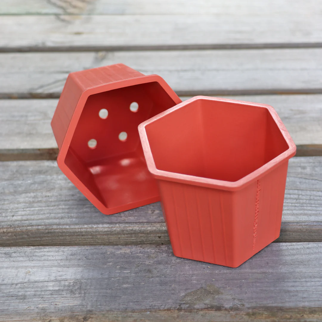 PlasticFreeGardening Natural Rubber Hexagonal Plant Pot