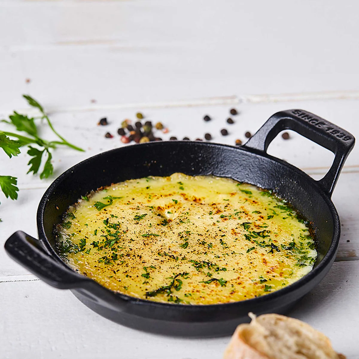 Victoria Cast Iron Mini Round Casserole Dish Barbecue grill online shopping