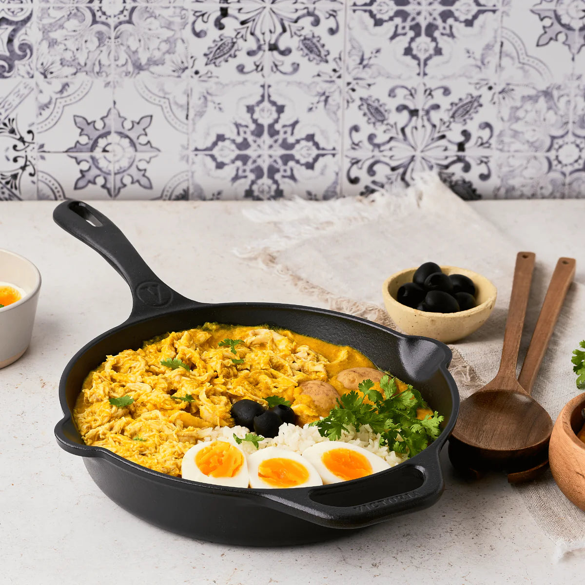 Victoria 10'' Cast Iron Skillet Barbecue grill online shopping